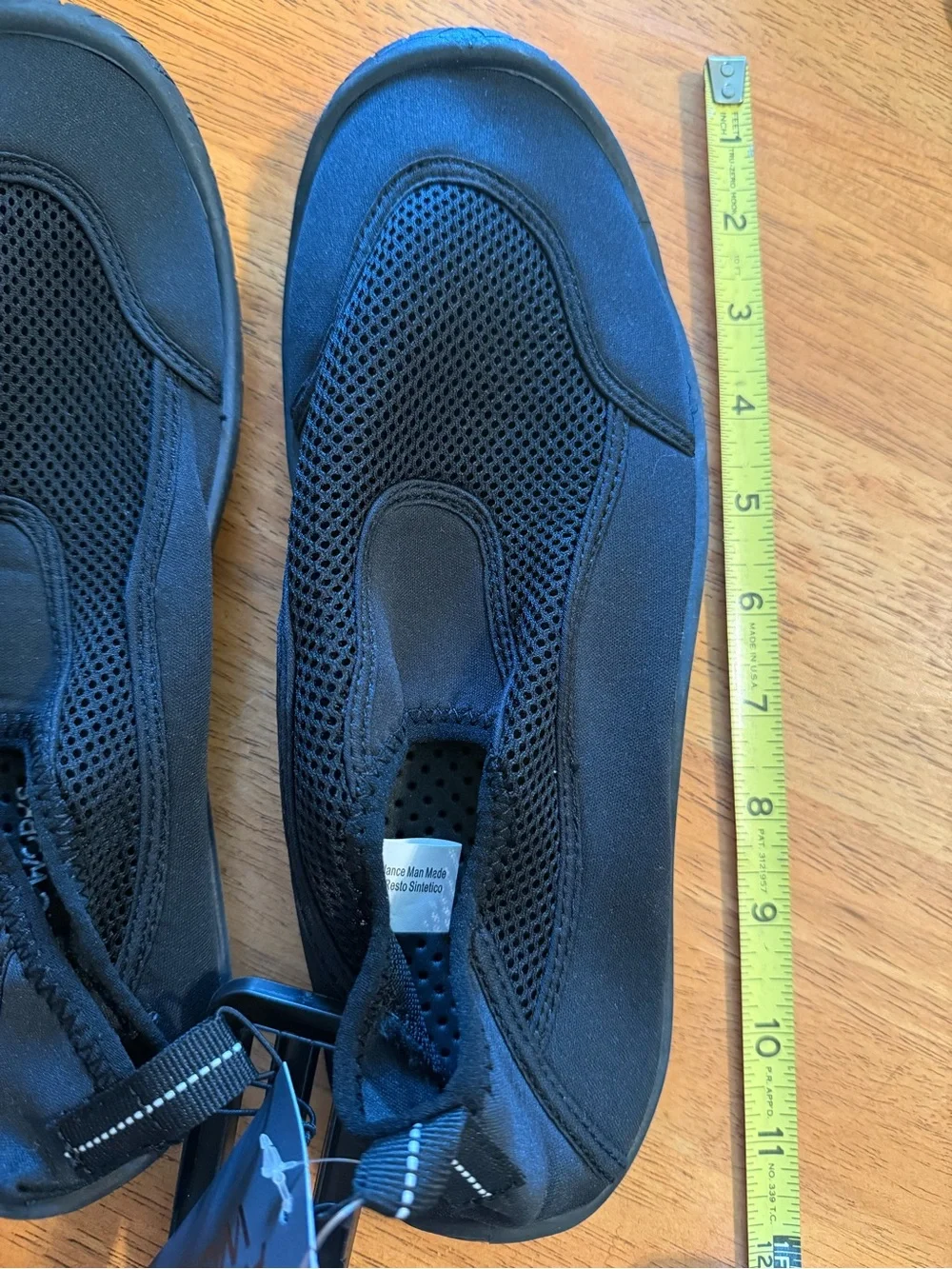 Men’s Water Shoes 7-8 Black